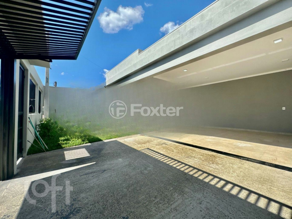 Casa à venda com 5 quartos, 164m² - Foto 1
