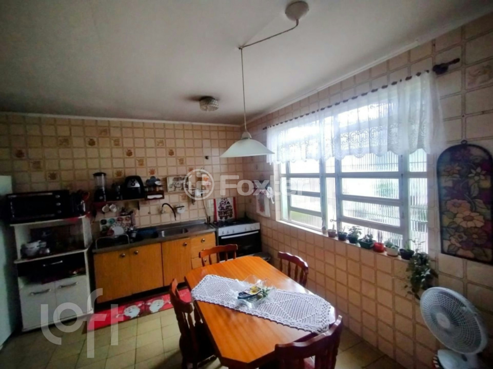 Casa à venda com 5 quartos, 231m² - Foto 8