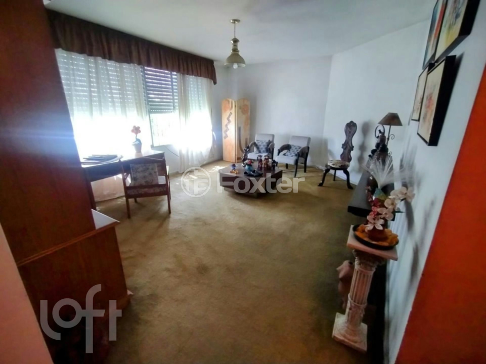 Casa à venda com 5 quartos, 231m² - Foto 2