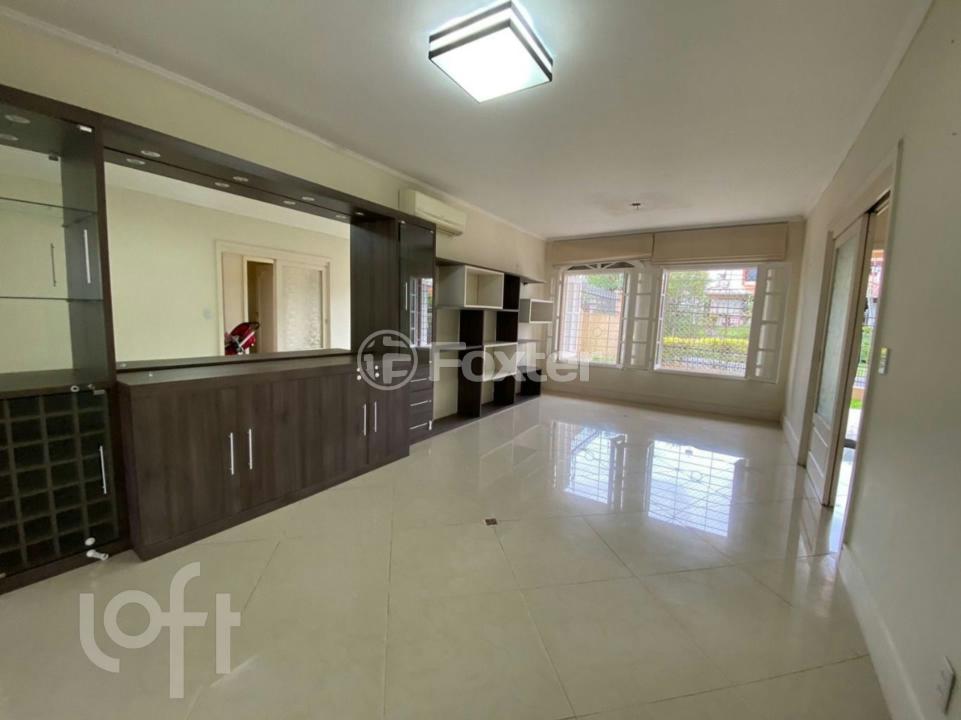 Casa à venda com 4 quartos, 265m² - Foto 2