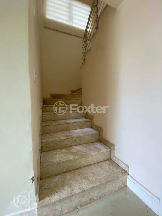 Casa à venda com 4 quartos, 265m² - Foto 9