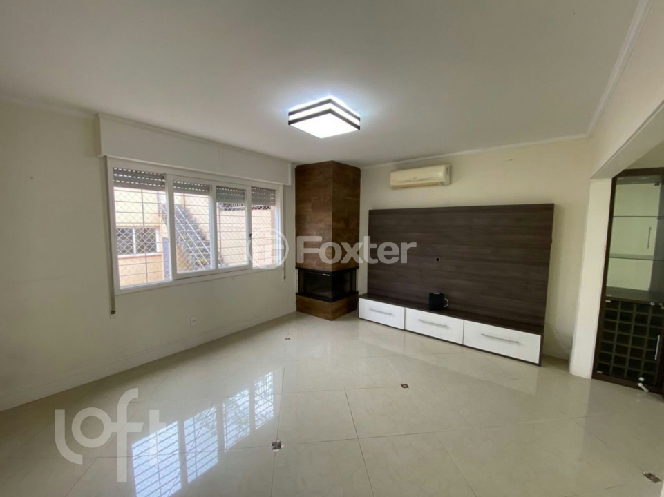 Casa à venda com 4 quartos, 265m² - Foto 1