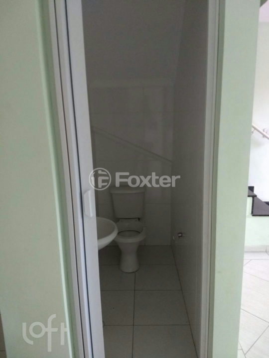 Casa à venda com 2 quartos, 70m² - Foto 11