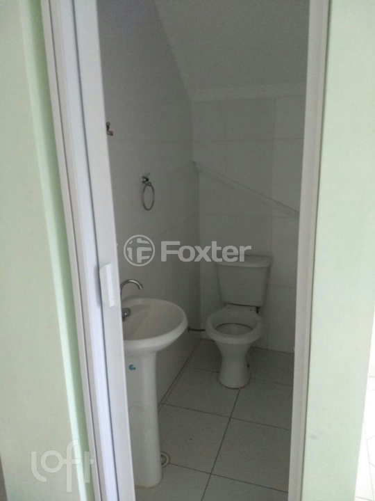 Casa à venda com 2 quartos, 70m² - Foto 12