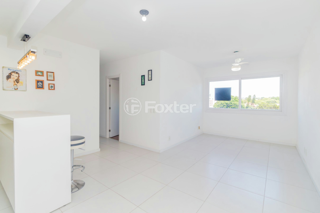 Apartamento à venda com 3 quartos, 75m² - Foto 1