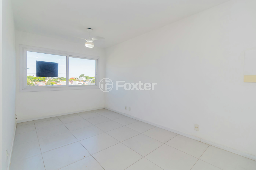 Apartamento à venda com 3 quartos, 75m² - Foto 2