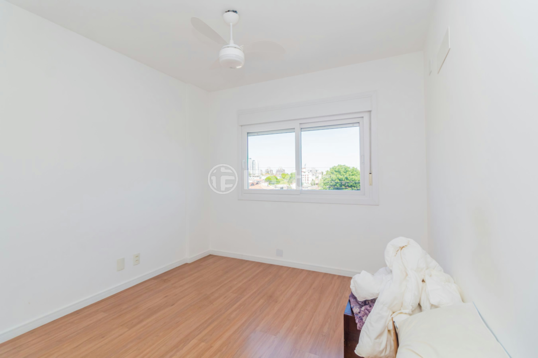 Apartamento à venda com 3 quartos, 75m² - Foto 18