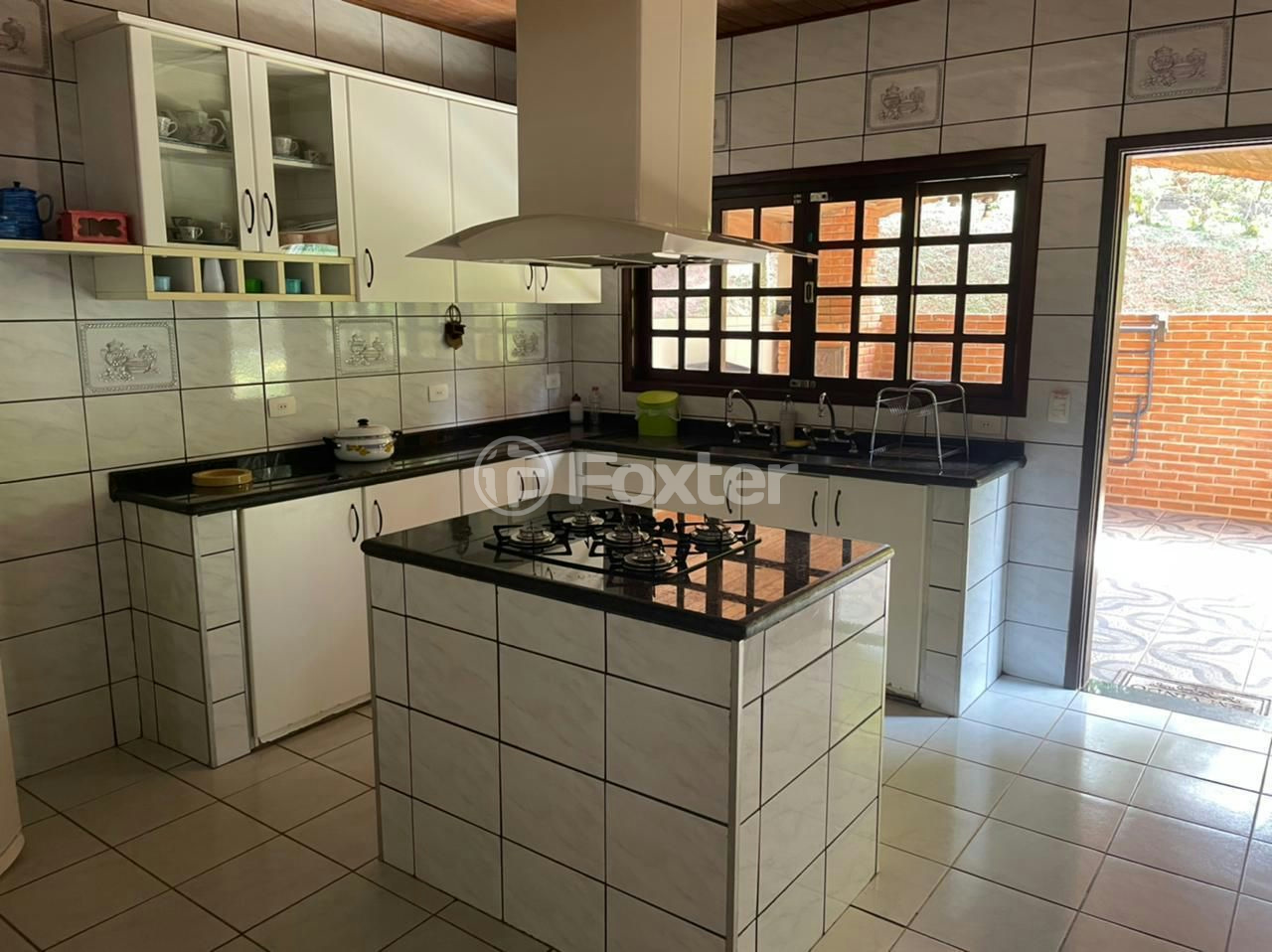 Chácara à venda com 9 quartos, 900m² - Foto 15