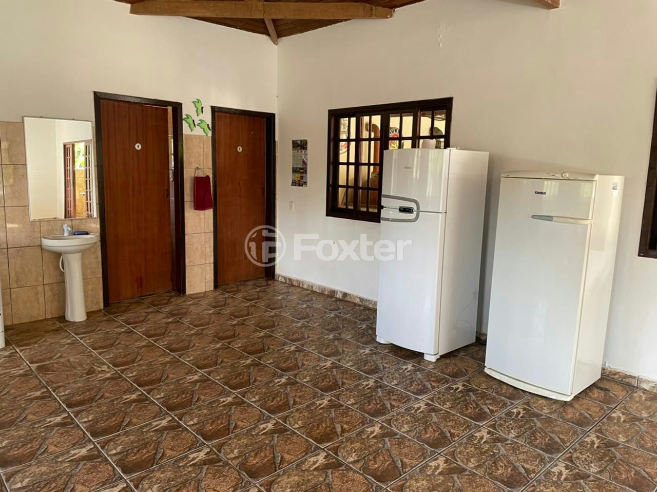 Chácara à venda com 9 quartos, 900m² - Foto 13