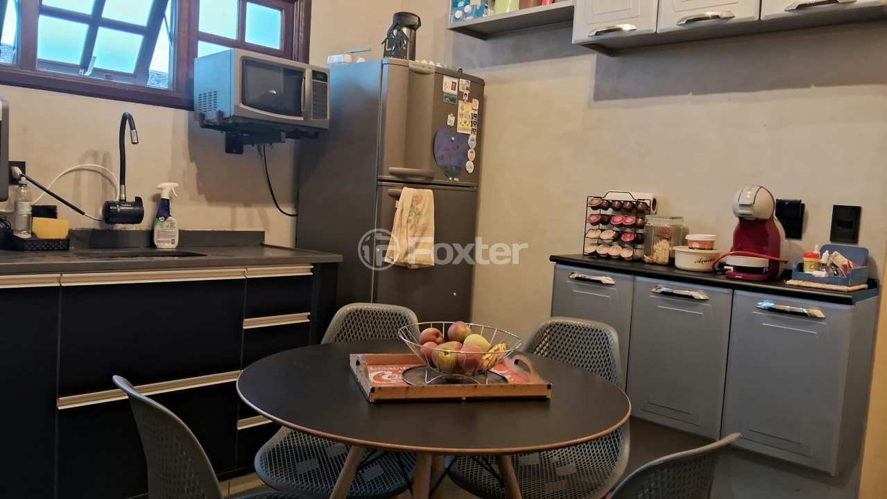 Casa à venda com 2 quartos, 88m² - Foto 3