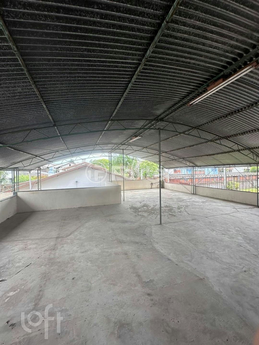 Casa à venda com 2 quartos, 375m² - Foto 27