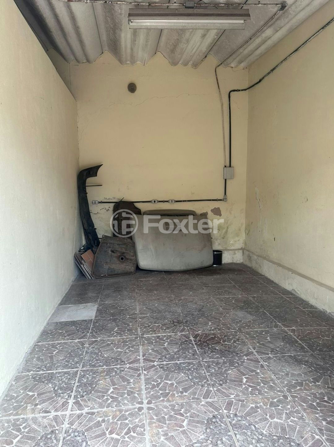 Casa à venda com 2 quartos, 375m² - Foto 4