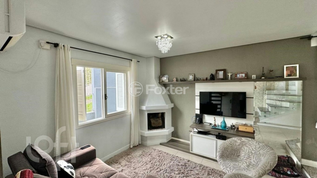 Casa à venda com 3 quartos, 125m² - Foto 1