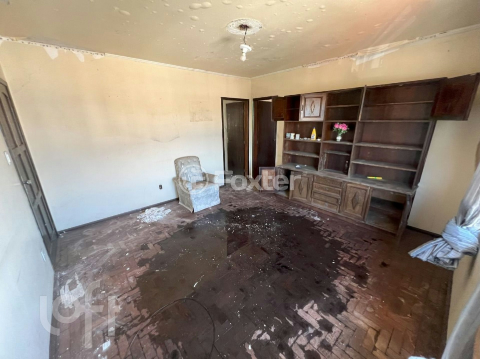 Casa à venda com 4 quartos, 120m² - Foto 13