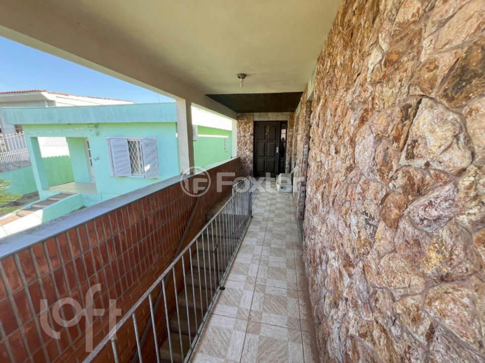 Casa à venda com 4 quartos, 120m² - Foto 2