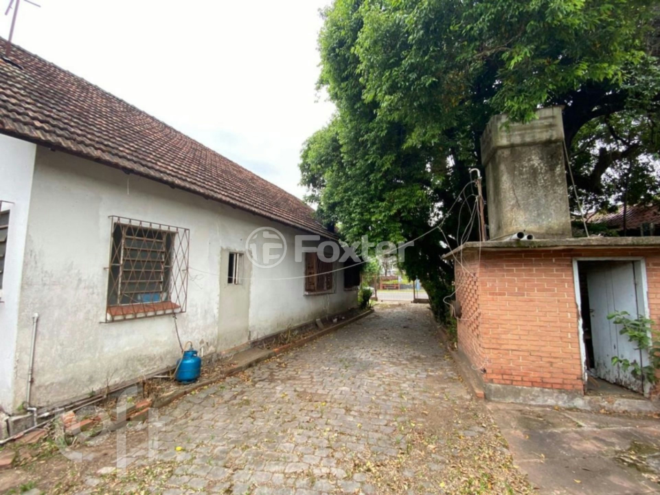 Casa à venda com 4 quartos, 210m² - Foto 7