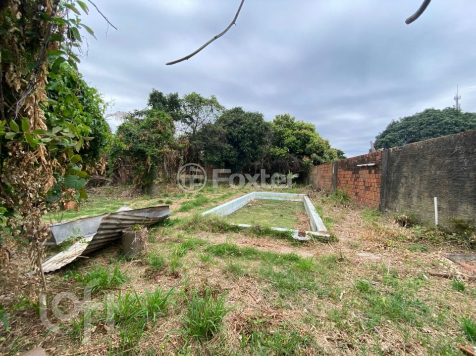 Casa à venda com 4 quartos, 210m² - Foto 2
