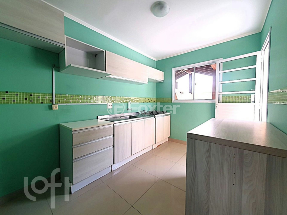 Casa de Condomínio à venda com 3 quartos, 112m² - Foto 2