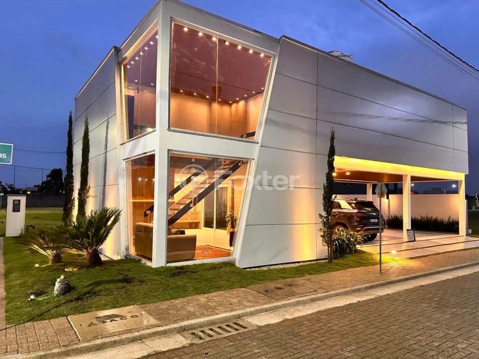 Casa de Condomínio à venda com 3 quartos, 235m² - Foto 1