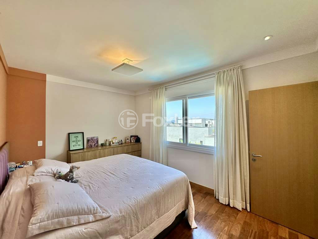 Casa de Condomínio à venda com 4 quartos, 525m² - Foto 35