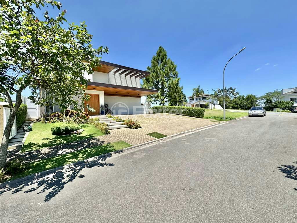 Casa de Condomínio à venda com 4 quartos, 525m² - Foto 37