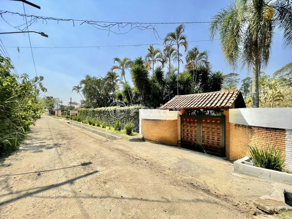 Casa de Condomínio à venda com 4 quartos, 2413m² - Foto 14