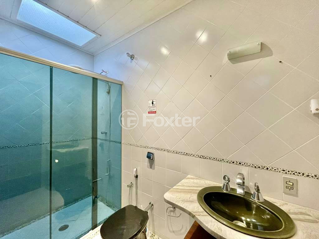 Casa de Condomínio à venda com 4 quartos, 2413m² - Foto 17