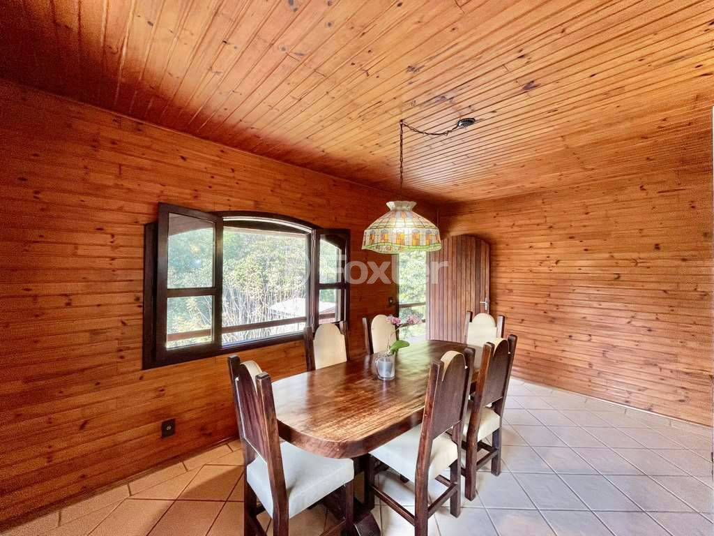 Casa de Condomínio à venda com 4 quartos, 2413m² - Foto 34