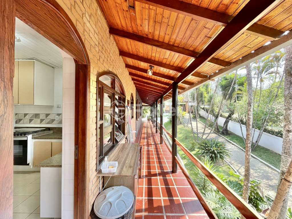 Casa de Condomínio à venda com 4 quartos, 2413m² - Foto 44