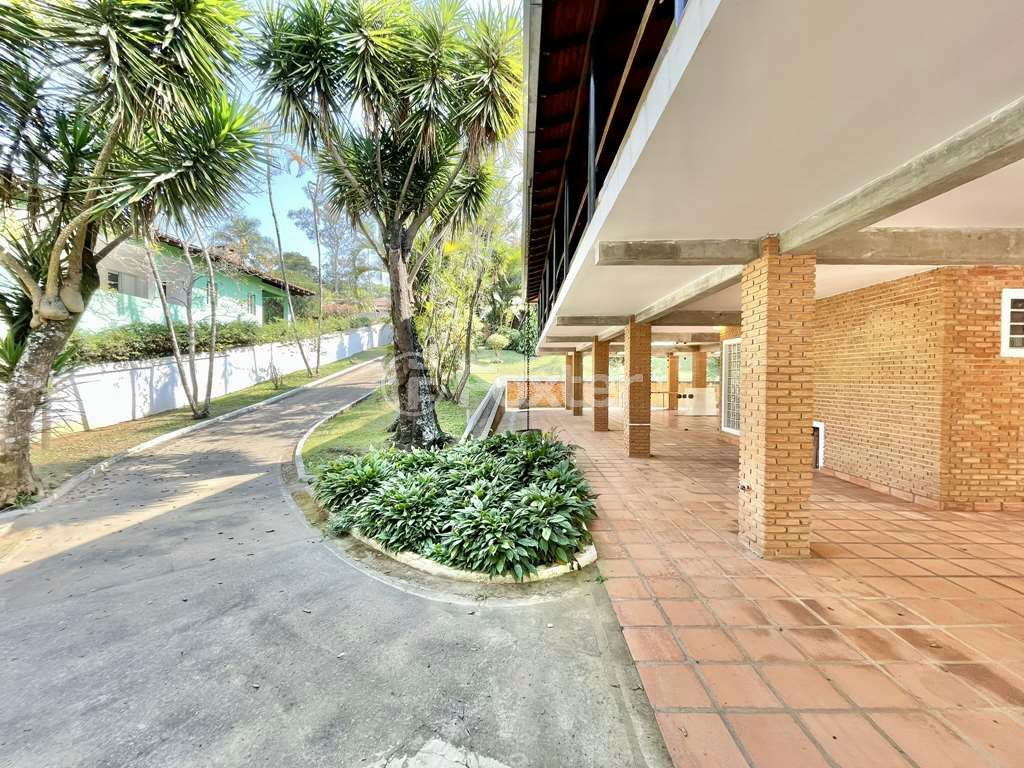 Casa de Condomínio à venda com 4 quartos, 2413m² - Foto 46