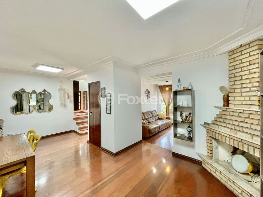Casa de Condomínio à venda com 3 quartos, 477m² - Foto 3