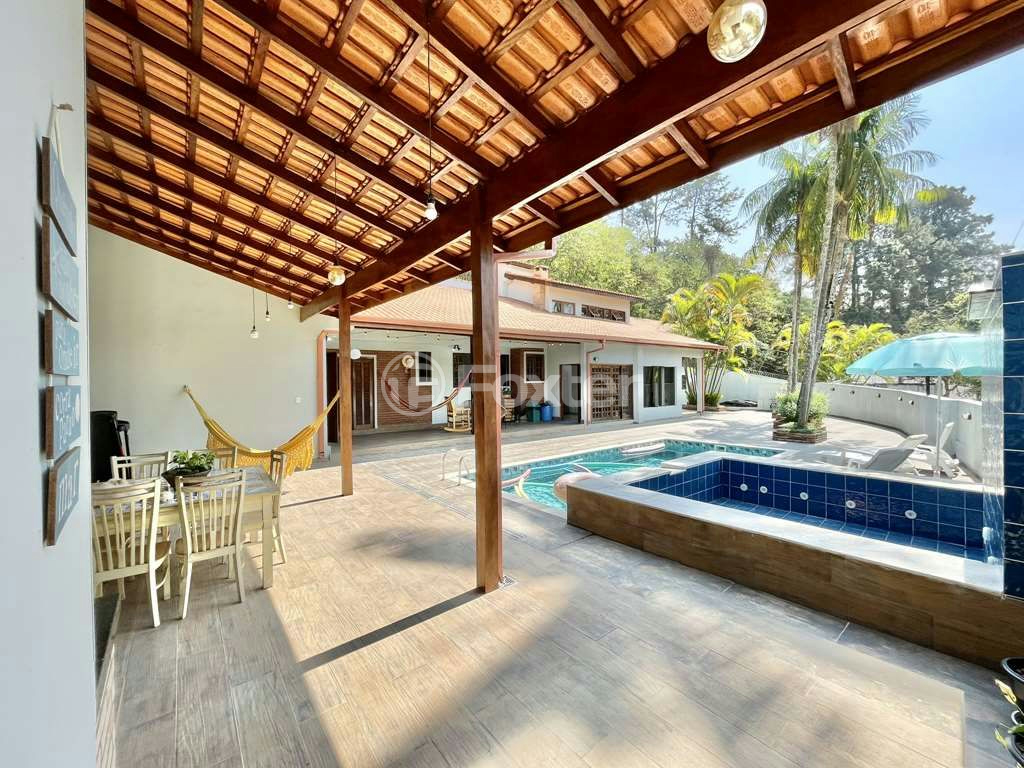 Casa de Condomínio à venda com 3 quartos, 477m² - Foto 13