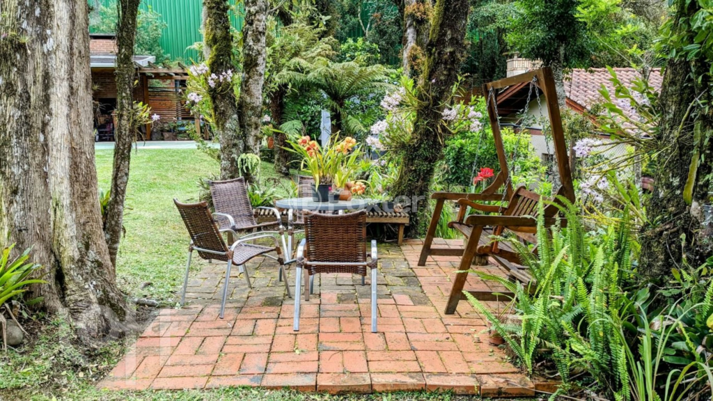 Casa de Condomínio à venda com 3 quartos, 204m² - Foto 29