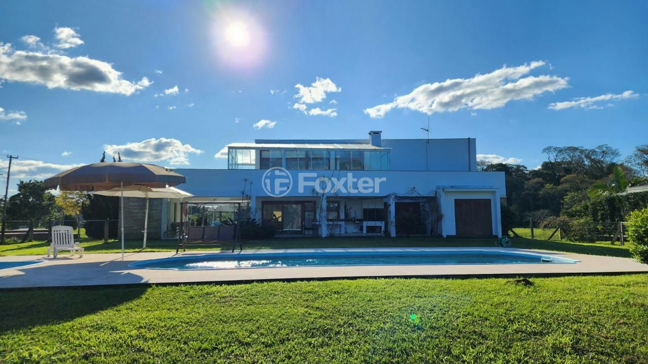 Casa de Condomínio à venda com 4 quartos, 310m² - Foto 2