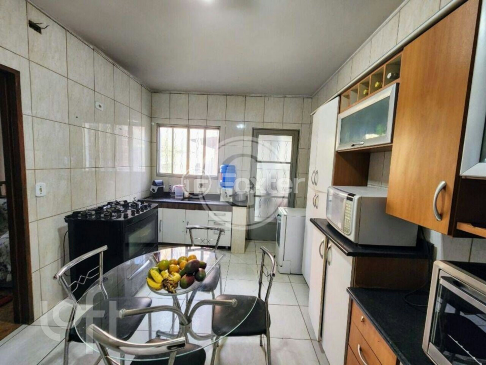 Casa à venda com 3 quartos, 180m² - Foto 3