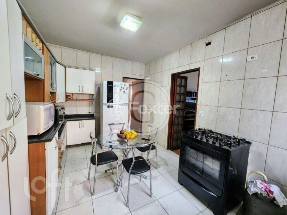 Casa à venda com 3 quartos, 180m² - Foto 4