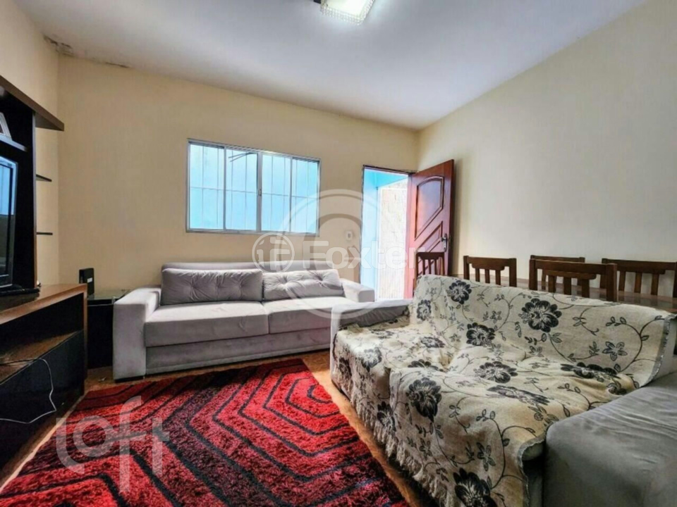 Casa à venda com 3 quartos, 180m² - Foto 1