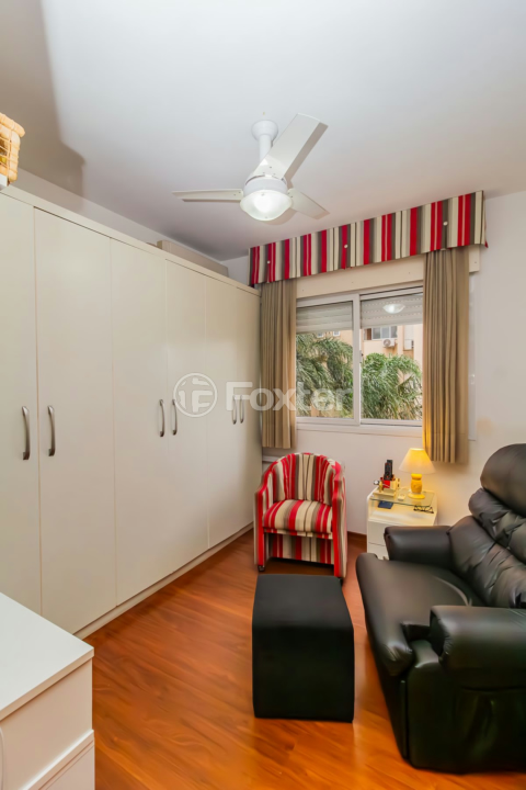 Apartamento à venda com 3 quartos, 99m² - Foto 11