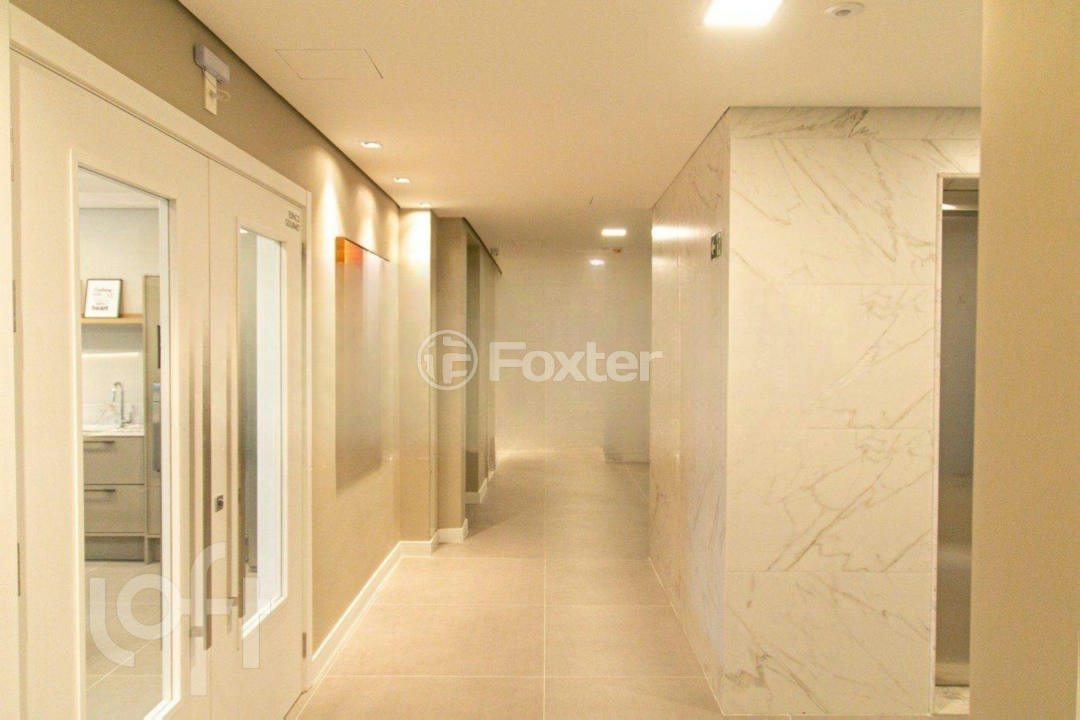 Apartamento à venda com 3 quartos, 233m² - Foto 57