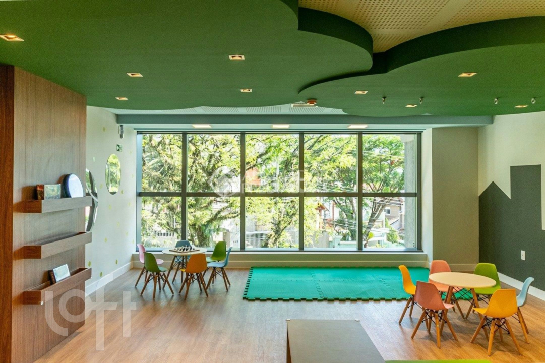 Apartamento à venda com 3 quartos, 233m² - Foto 29