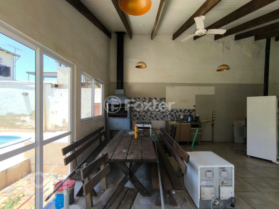 Casa à venda com 2 quartos, 110m² - Foto 4