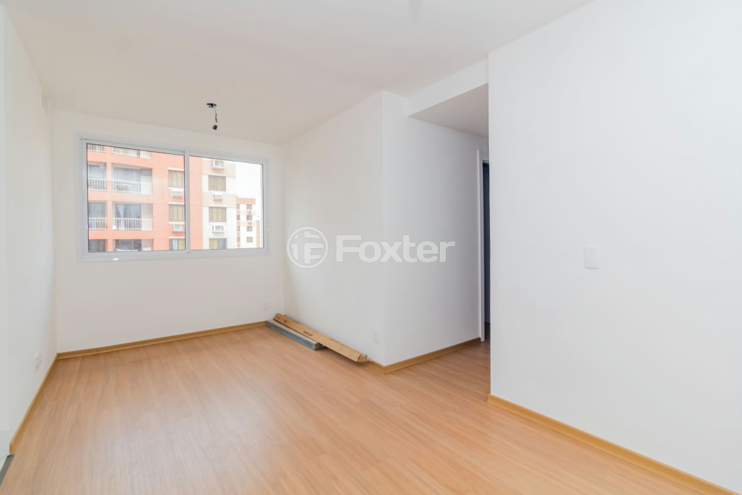 Apartamento à venda com 3 quartos, 67m² - Foto 2