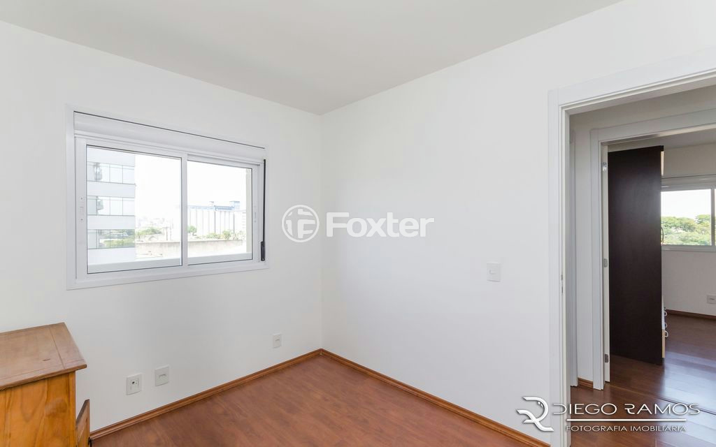 Apartamento à venda com 3 quartos, 82m² - Foto 11