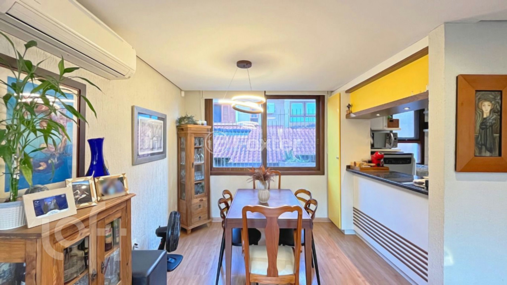 Casa de Condomínio à venda com 3 quartos, 226m² - Foto 1