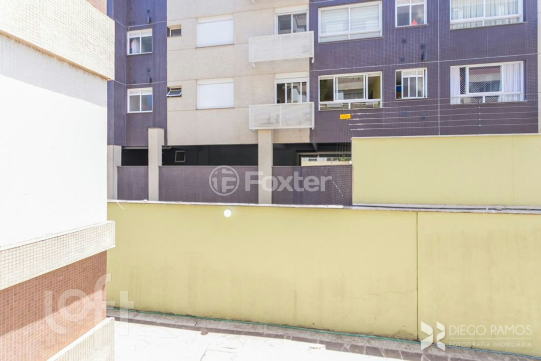 Apartamento à venda com 2 quartos, 70m² - Foto 12