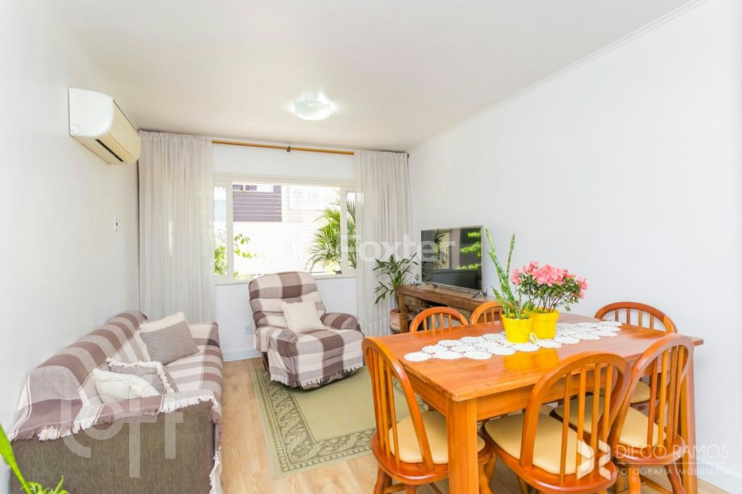 Apartamento à venda com 2 quartos, 70m² - Foto 2