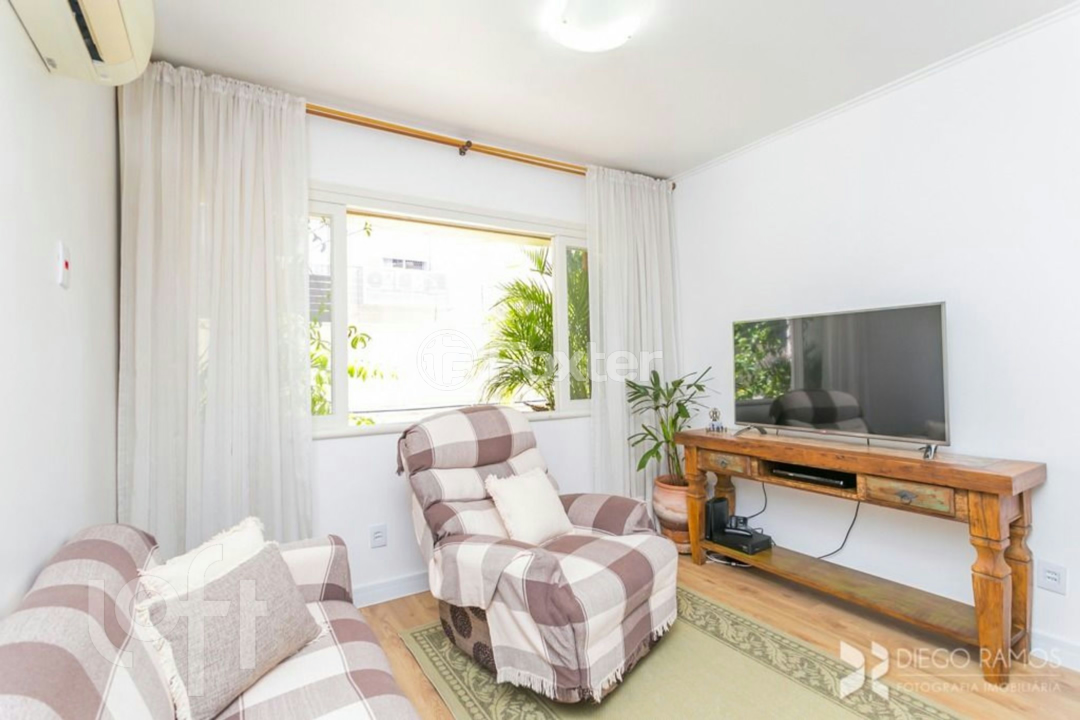 Apartamento à venda com 2 quartos, 70m² - Foto 3
