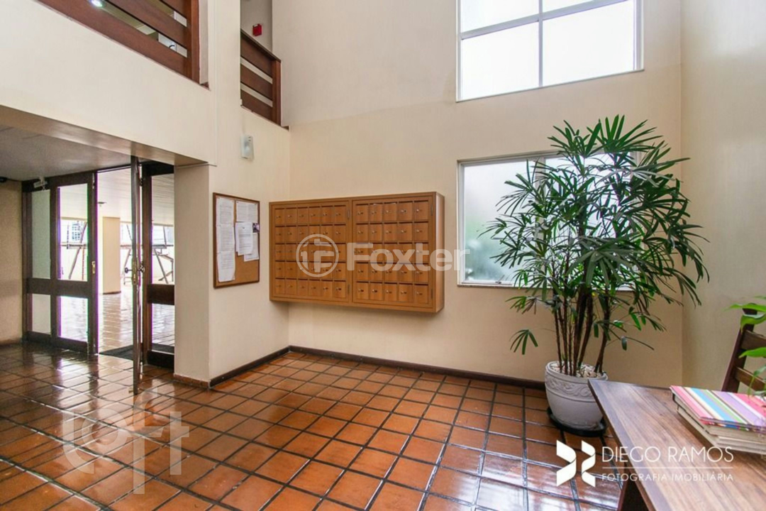 Apartamento à venda com 2 quartos, 70m² - Foto 27