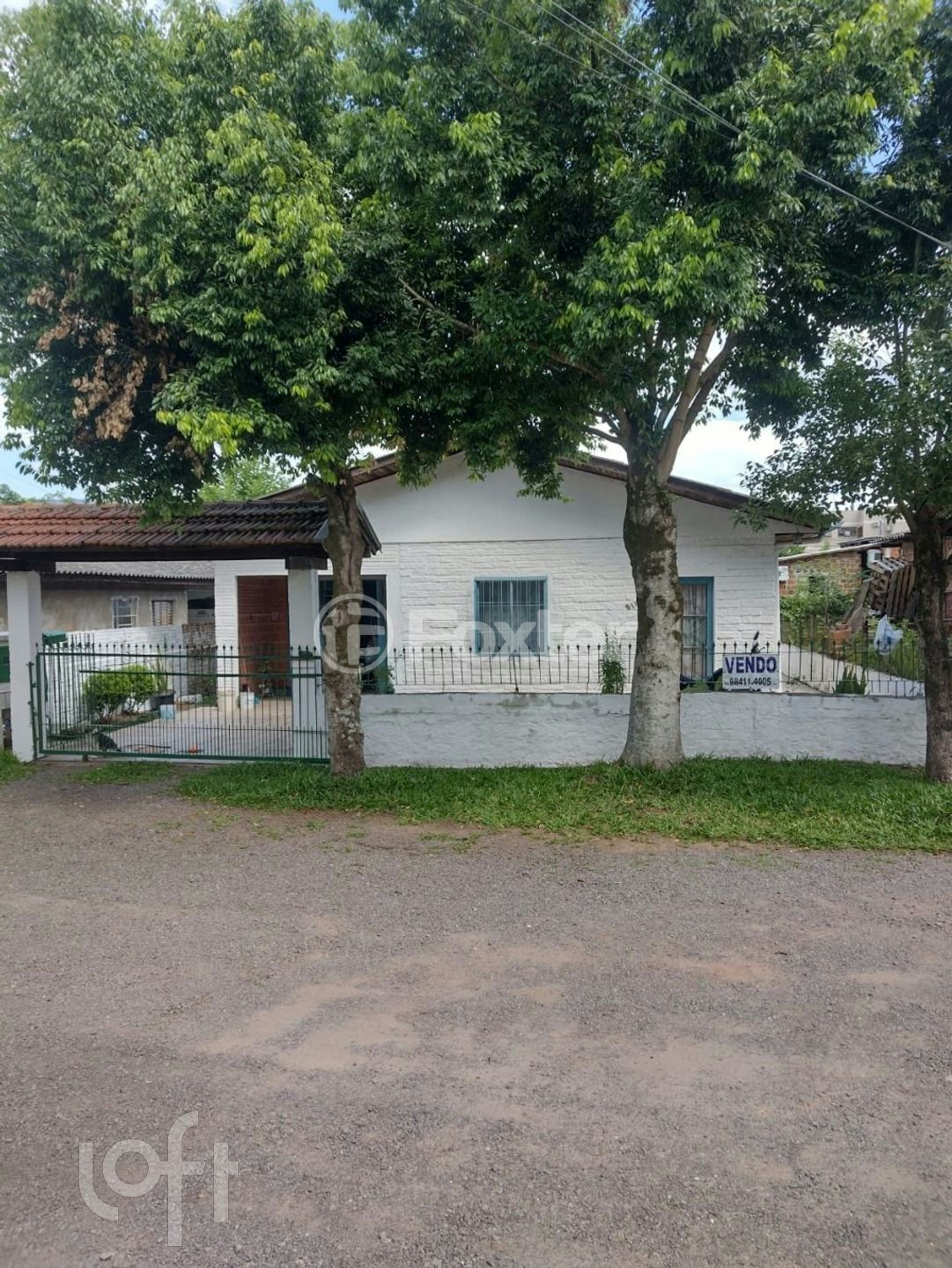 Casa à venda com 3 quartos, 49m² - Foto 1