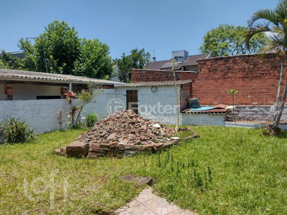 Casa à venda com 3 quartos, 49m² - Foto 8